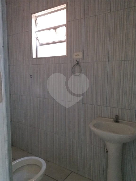 Sobrado à venda com 3 quartos, sendo 1 suíte, em Jardim Cruz do Corisco, São Paulo, SP
