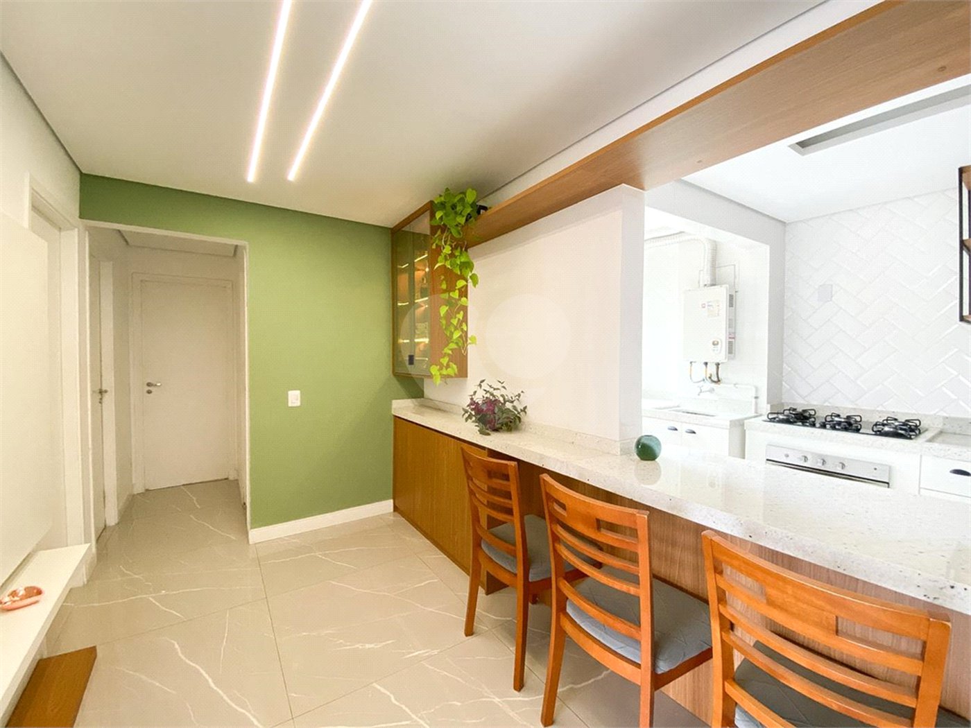 Apartamento à venda com 3 quartos, sendo 1 suíte, em Vila Paiva, São Paulo, SP