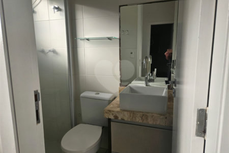Casa à venda com 2 quartos, sendo 1 suíte, no condomínio Vitória Park, Suzano - SP