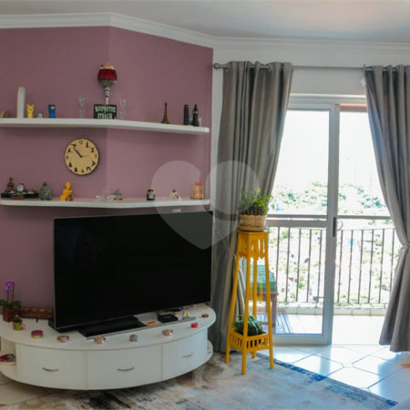 Apartamento à venda com 3 quartos, sendo 1 suíte, em Vila Gomes, São Paulo, SP
