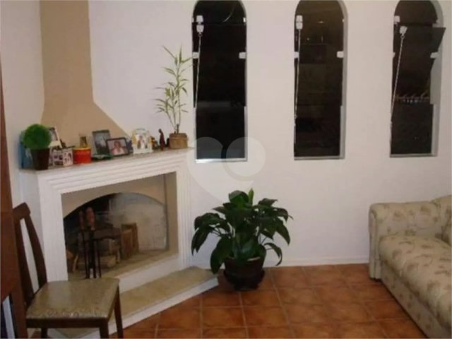 Sobrado à venda com 5 quartos, sendo 1 suíte,  em Jardim Virginia Bianca, São Paulo, SP