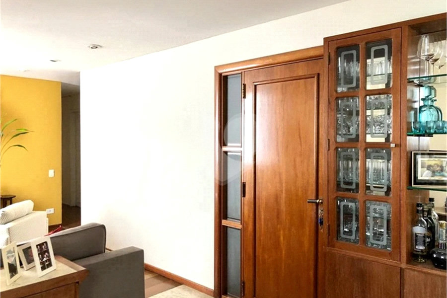 Apartamento para alugar com 3 quartos, sendo 1 suíte,  em Jardim Paulista, São Paulo, SP