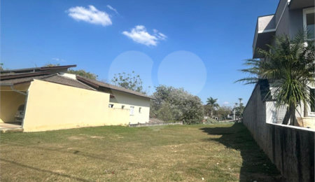 Terreno à venda com 1 suíte no condomínio Reserva dos Vinhedos, Louveira - SP