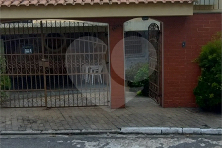 Sobrado à venda com 3 quartos, sendo 1 suíte, em Tremembé, São Paulo, SP