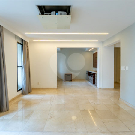 Apartamento à venda com 3 suítes em Vila Nova Conceição, São Paulo, SP