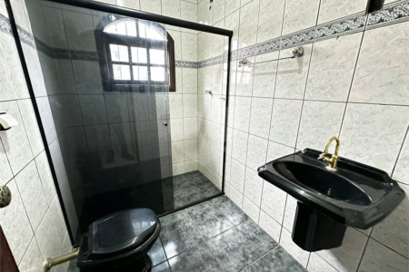 Sobrado à venda com 3 quartos, sendo 1 suíte, em Parque Suzano, Suzano, SP
