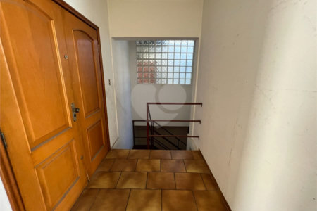 Casa à venda com 3 quartos, sendo 1 suíte, em Vila Vianelo, Jundiaí, SP
