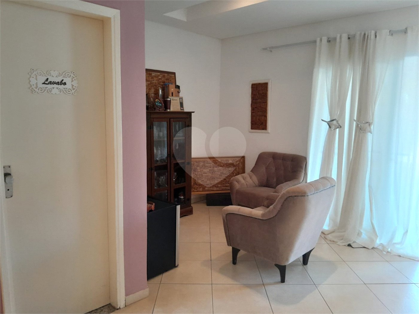 Casa à venda com 4 quartos, sendo 3 suítes, em Boa Esperança, Cuiabá, MT