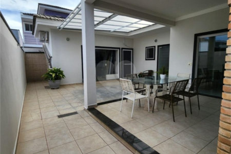 Casa à venda com 4 quartos, sendo 2 suítes, no condomínio Ibiti Royal Park, Sorocaba - SP