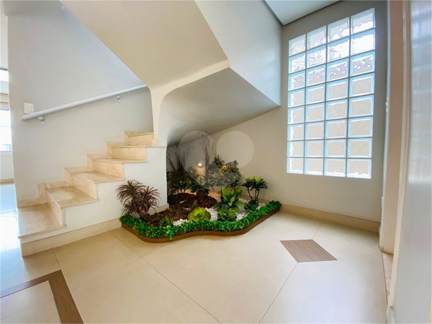 Sobrado à venda com 4 quartos, sendo 3 suítes, em Vila Ester (zona Norte), São Paulo, SP