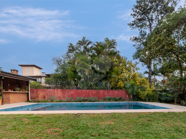 Casa Térrea à venda com 3 quartos, sendo 1 suíte,  em Alto da Boa Vista, São Paulo, SP