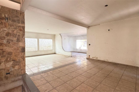 Casa para alugar com 5 quartos, sendo 2 suítes, no Centro, Suzano, SP