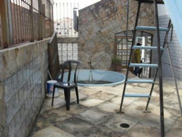 Sobrado à venda com 3 quartos, sendo 2 suítes,  em Parque Vitória, São Paulo, SP
