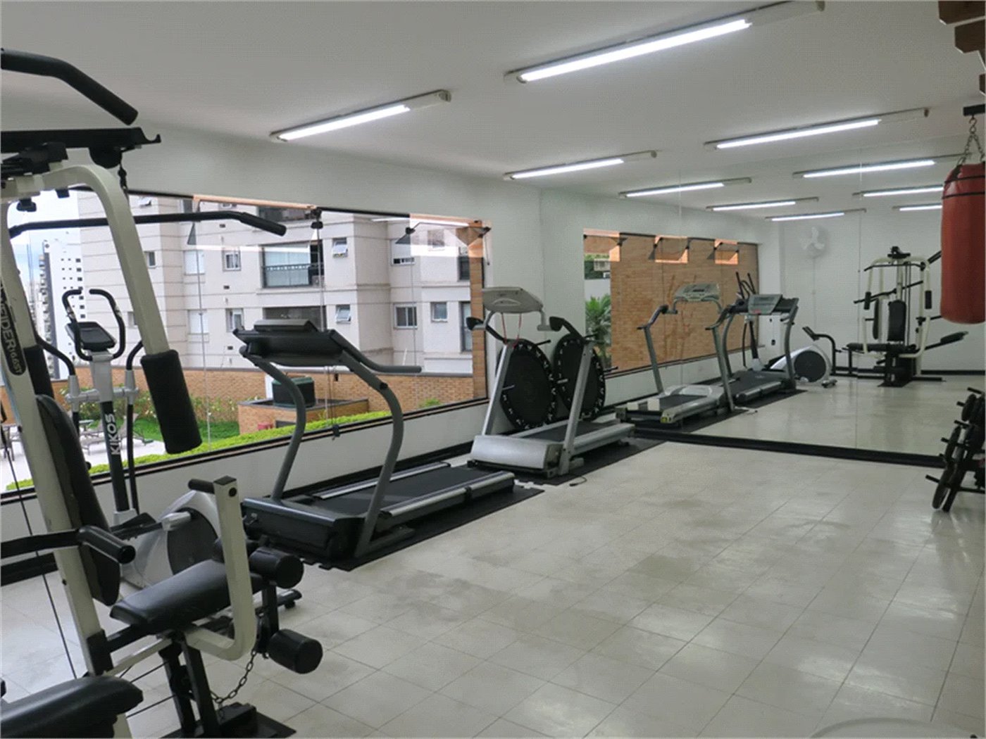 Apartamento à venda ou para alugar com 3 suítes em Vila Suzana, São Paulo, SP