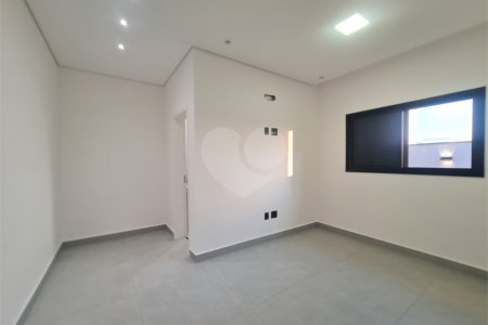 Casa à venda com 3 quartos, sendo 1 suíte, no condomínio Reserva Ipanema I, Sorocaba - SP
