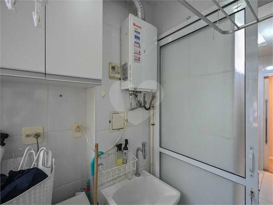Apartamento à venda com 3 quartos, sendo 1 suíte,  em Vila Andrade, São Paulo, SP