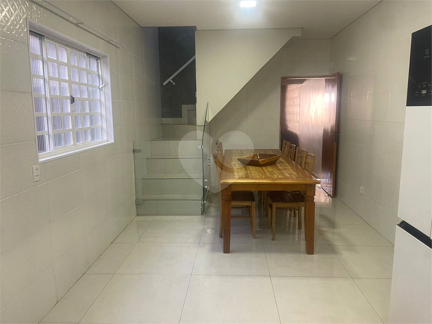 Sobrado à venda com 2 suítes em Jardim Alvinópolis, Atibaia, SP