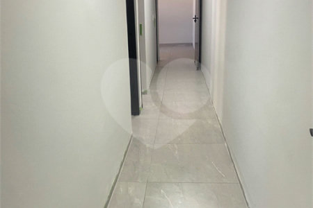 Casa à venda com 3 quartos, sendo 1 suíte, no condomínio Residencial Alto da Boa Vista, Araraquara - SP
