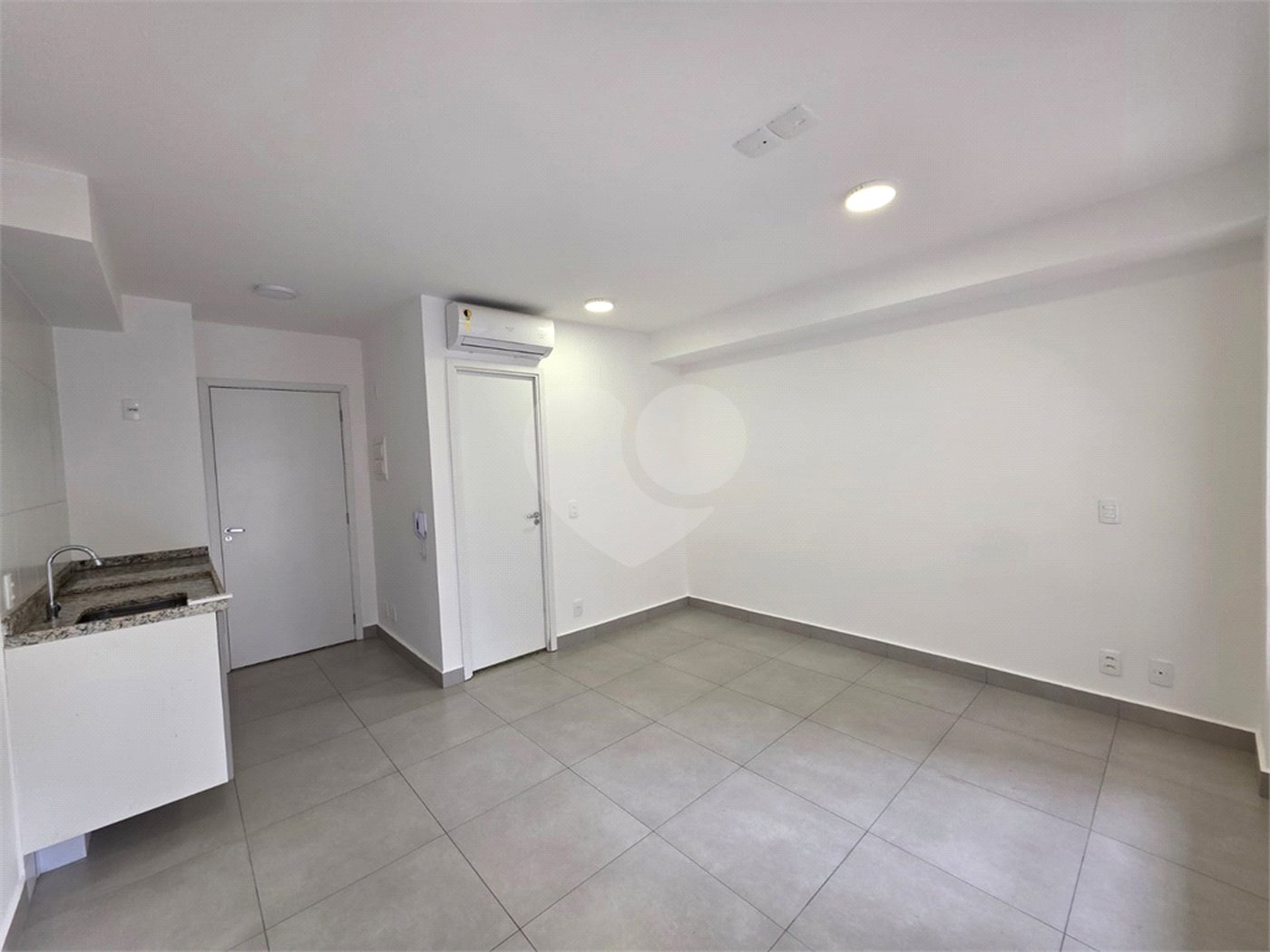 Apartamento para alugar com 1 suíte em Pinheiros, São Paulo, SP