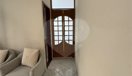 Casa à venda com 3 quartos, sendo 1 suíte,  em Vila Constança, São Paulo, SP