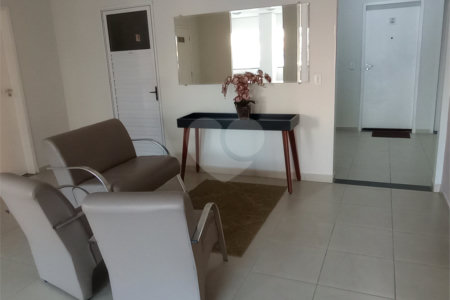 Apartamento à venda com 2 quartos, sendo 1 suíte, em Vila Urupês, Suzano, SP