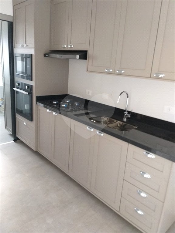 Apartamento à venda com 2 suítes em Lapa, São Paulo, SP