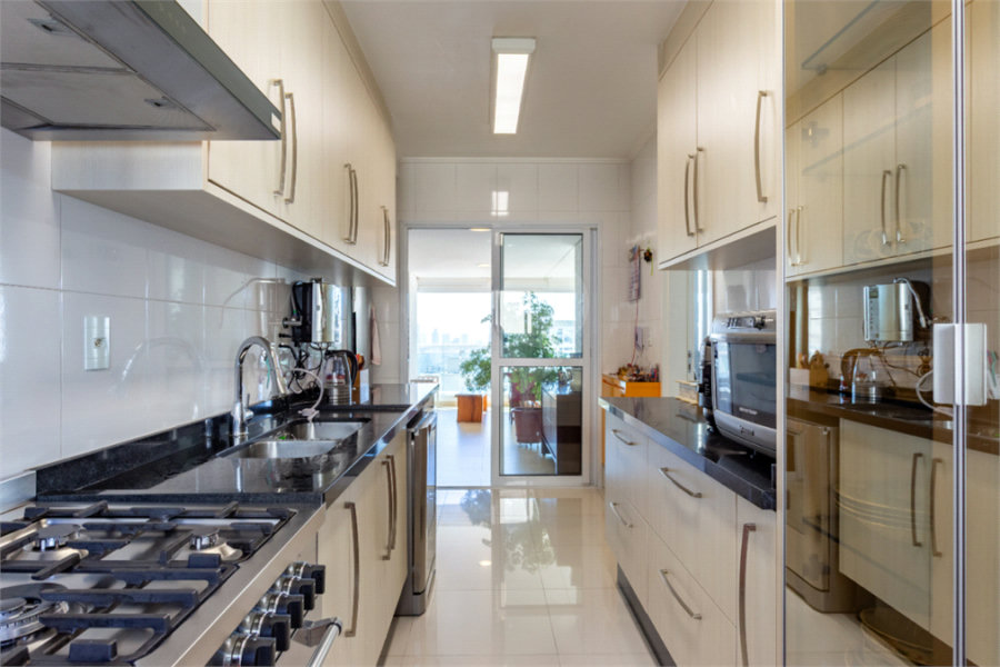 Apartamento à venda com 3 suítes em Vila Mariana, São Paulo, SP