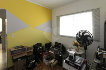 Sobrado à venda com 6 quartos, sendo 1 suíte, em Vila Olinda, São Paulo, SP