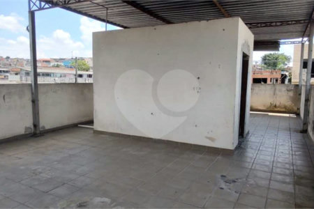 Sobrado à venda com 3 quartos, sendo 1 suíte, em Cidade Kemel, São Paulo, SP