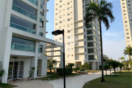 Apartamento à venda com 3 suítes em Rio Pequeno, São Paulo, SP