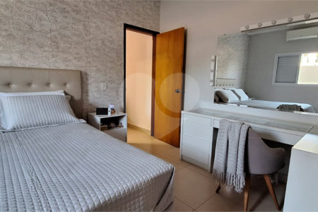 Casa à venda com 3 quartos, sendo 1 suíte, em Pinheirinho, Vinhedo, SP