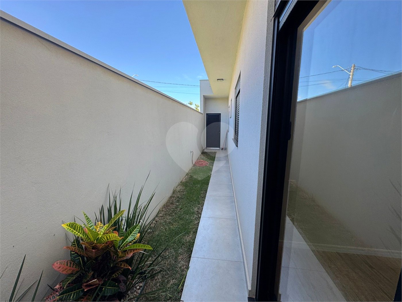 Casa Nova à Venda no Condomínio Villeneuve, São Carlos