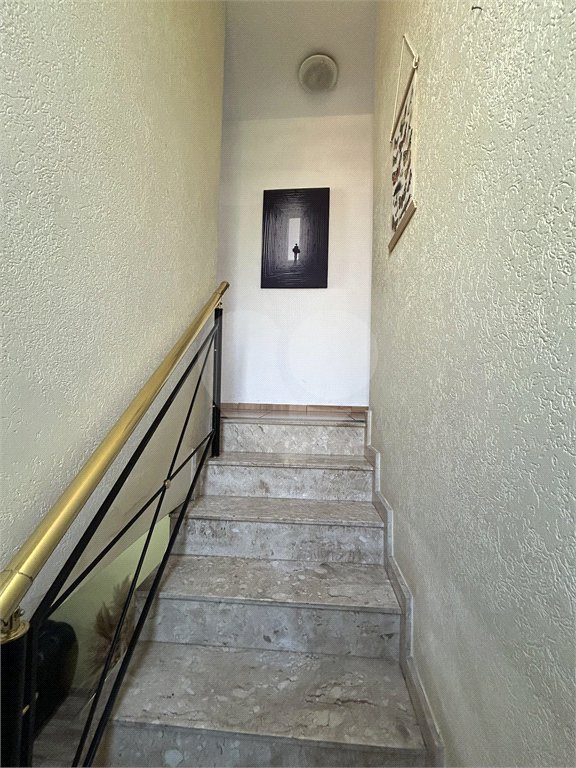 Sobrado à venda com 3 quartos em Jardim Santo Antoninho, São Paulo, SP