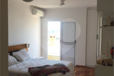 Casa à venda com 4 quartos, sendo 2 suítes,  em Vila Monumento, São Paulo, SP
