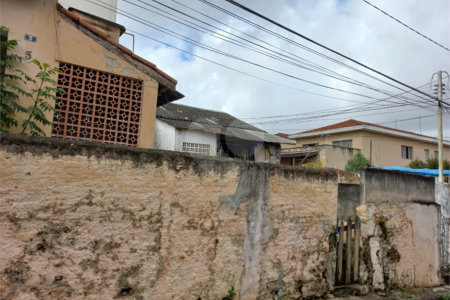 Casa Térrea à venda com 5 suítes em Vila Lageado, São Paulo, SP