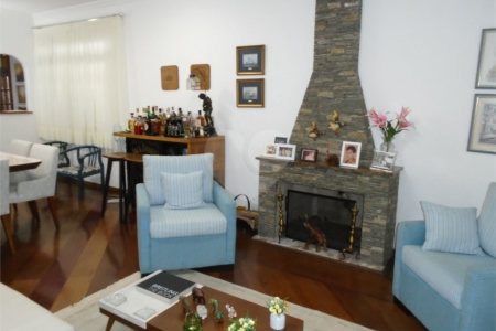Casa Térrea à venda com 3 quartos, sendo 1 suíte,  em Alto da Boa Vista, São Paulo, SP