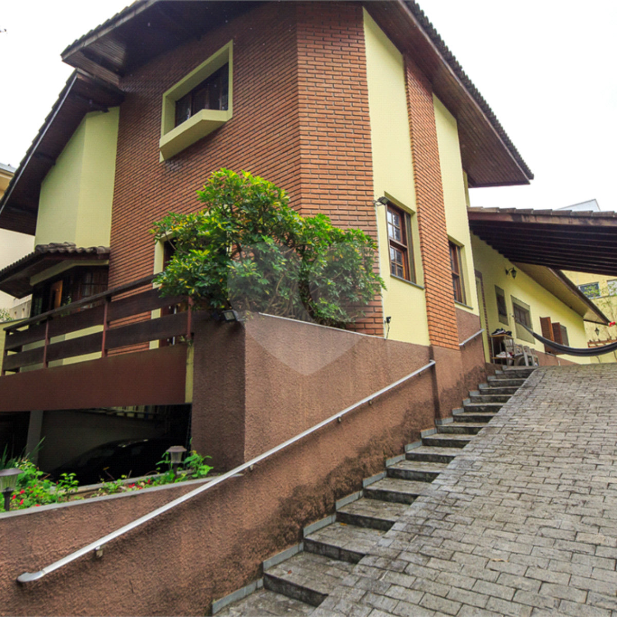 Casa Térrea à venda com 4 quartos, sendo 3 suítes, em Jardim Marajoara, São Paulo, SP