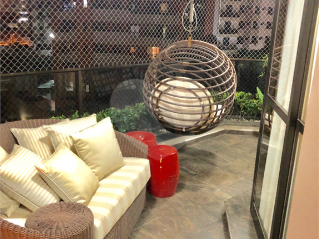 Apartamento à venda com 3 suítes em Tatuapé, São Paulo, SP