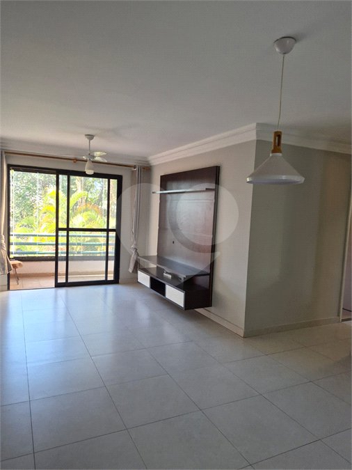 Apartamento à venda com 3 quartos, sendo 1 suíte,  em Cidade São Francisco, São Paulo, SP