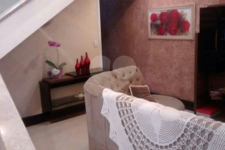 Sobrado à venda com 3 quartos, sendo 1 suíte, em Jardim Las Vegas, Guarulhos, SP