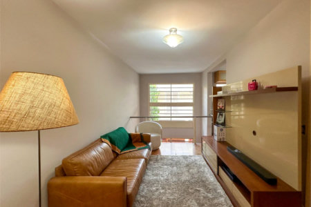 Casa à venda com 3 quartos, sendo 1 suíte, no condomínio Barão do Triunfo, São Paulo - SP