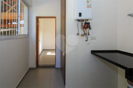Casa Térrea à venda com 3 quartos, sendo 1 suíte, em Alto da Boa Vista, São Paulo, SP