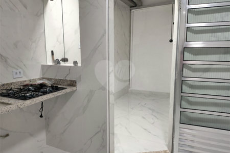 Casa à venda com 3 quartos, sendo 1 suíte, no condomínio Res Saint Honoré, São Paulo - SP