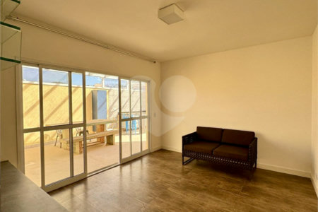 Apartamento à venda com 3 quartos, sendo 1 suíte, em Baeta Neves, São Bernardo do Campo, SP