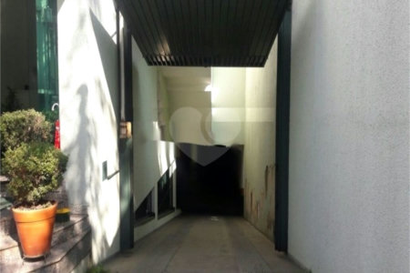 Prédio à venda em Santana, São Paulo, SP
