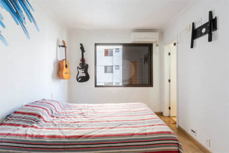 Apartamento à venda com 4 quartos, sendo 3 suítes,  em Real Parque, São Paulo, SP