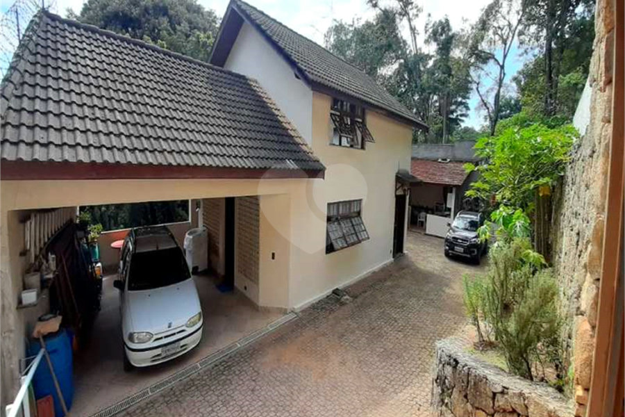 Sobrado à venda ou para alugar com 3 quartos, sendo 1 suíte, em Serra da Cantareira, Mairiporã, SP