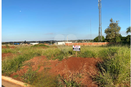 Terreno à venda no condomínio Terreno na Rua Lucelia, Ponta Porã - MS