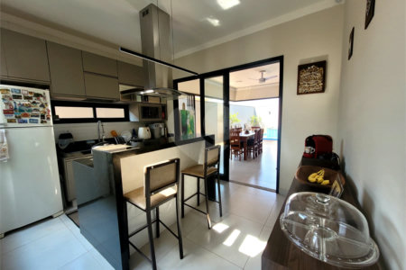 Casa à venda com 3 suítes em Ribeirânia, Ribeirão Preto, SP