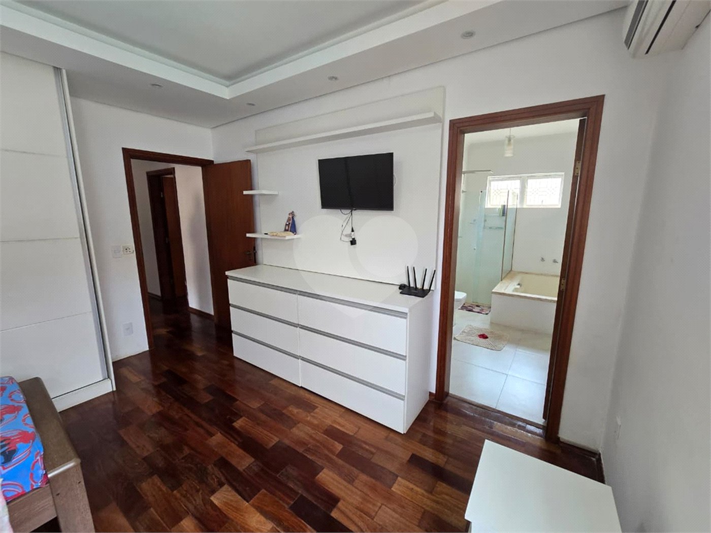 Casa à venda com 3 quartos, sendo 1 suíte,  em Jardim Shangri-lá, Itapetininga, SP